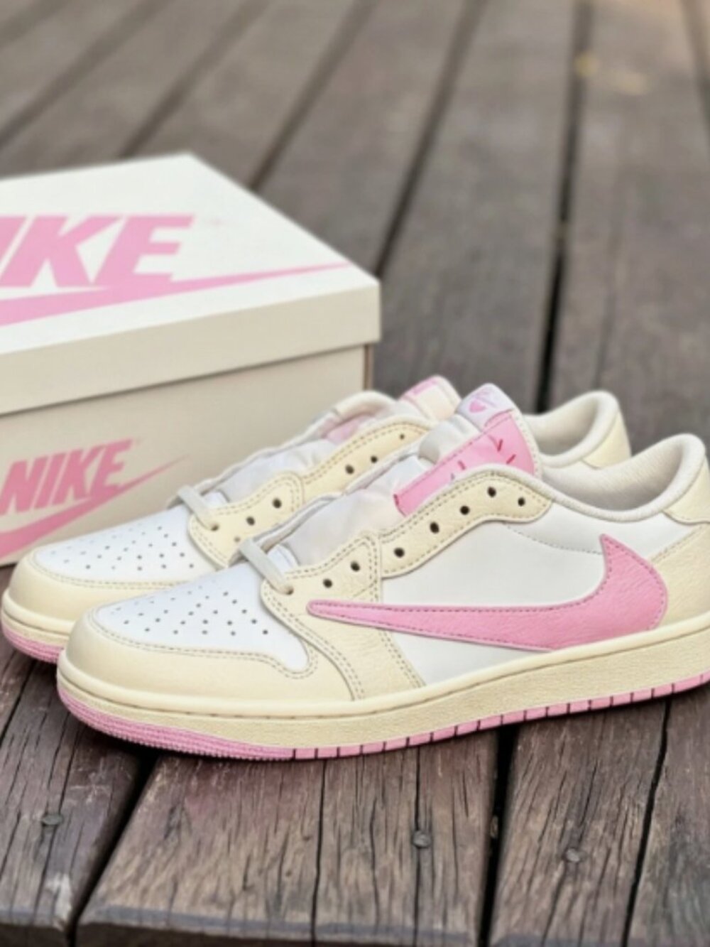 New Air Jordan 1 Low Travis Scott Shy Pink